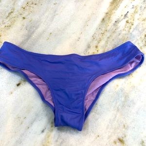 Victoria’s Secret cheeky bikini bottom. Purple. Large. Excellent condition.